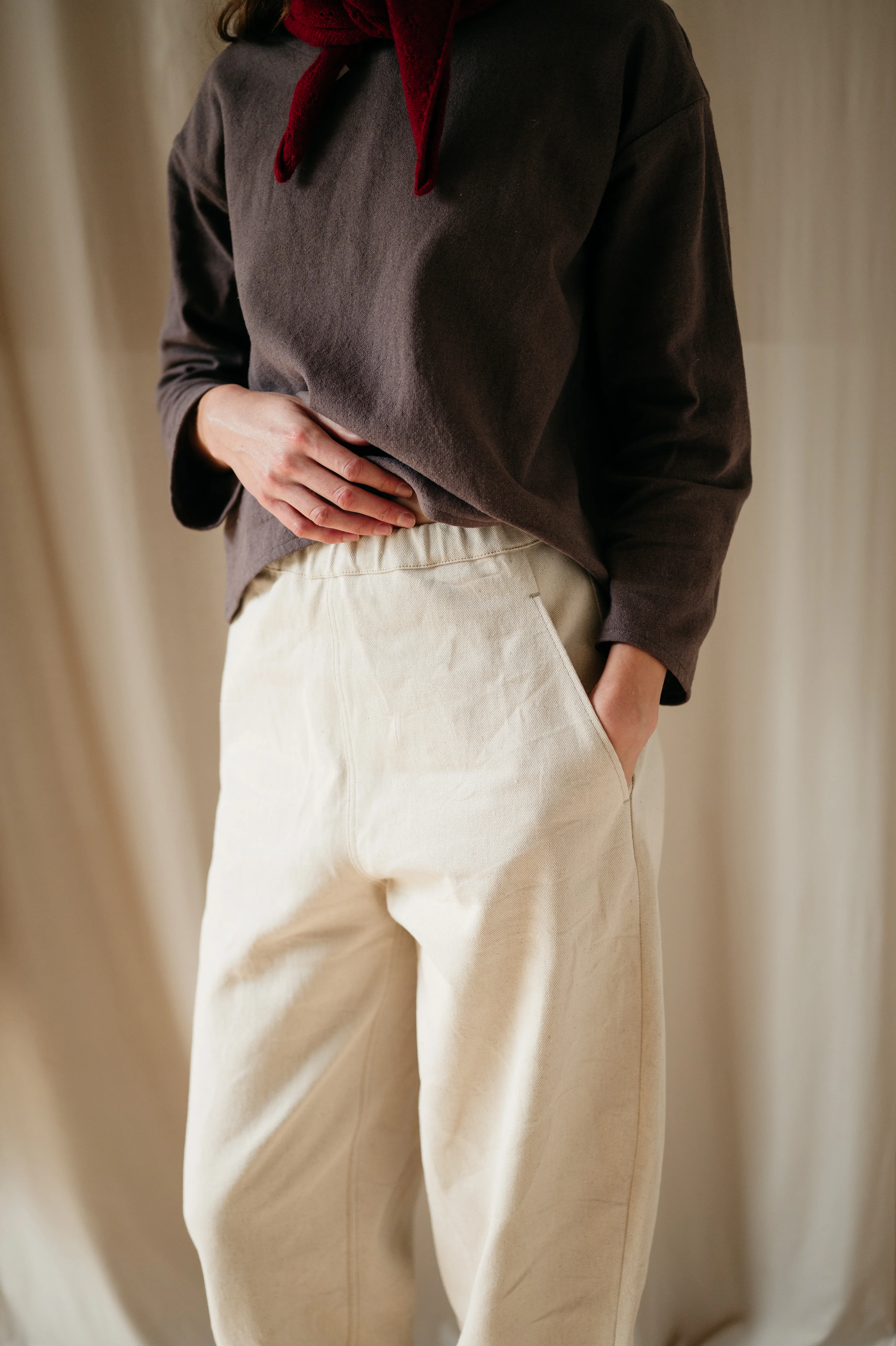Atwin The Label - The Barrel Leg Trousers In Ecru Denim - Image 4