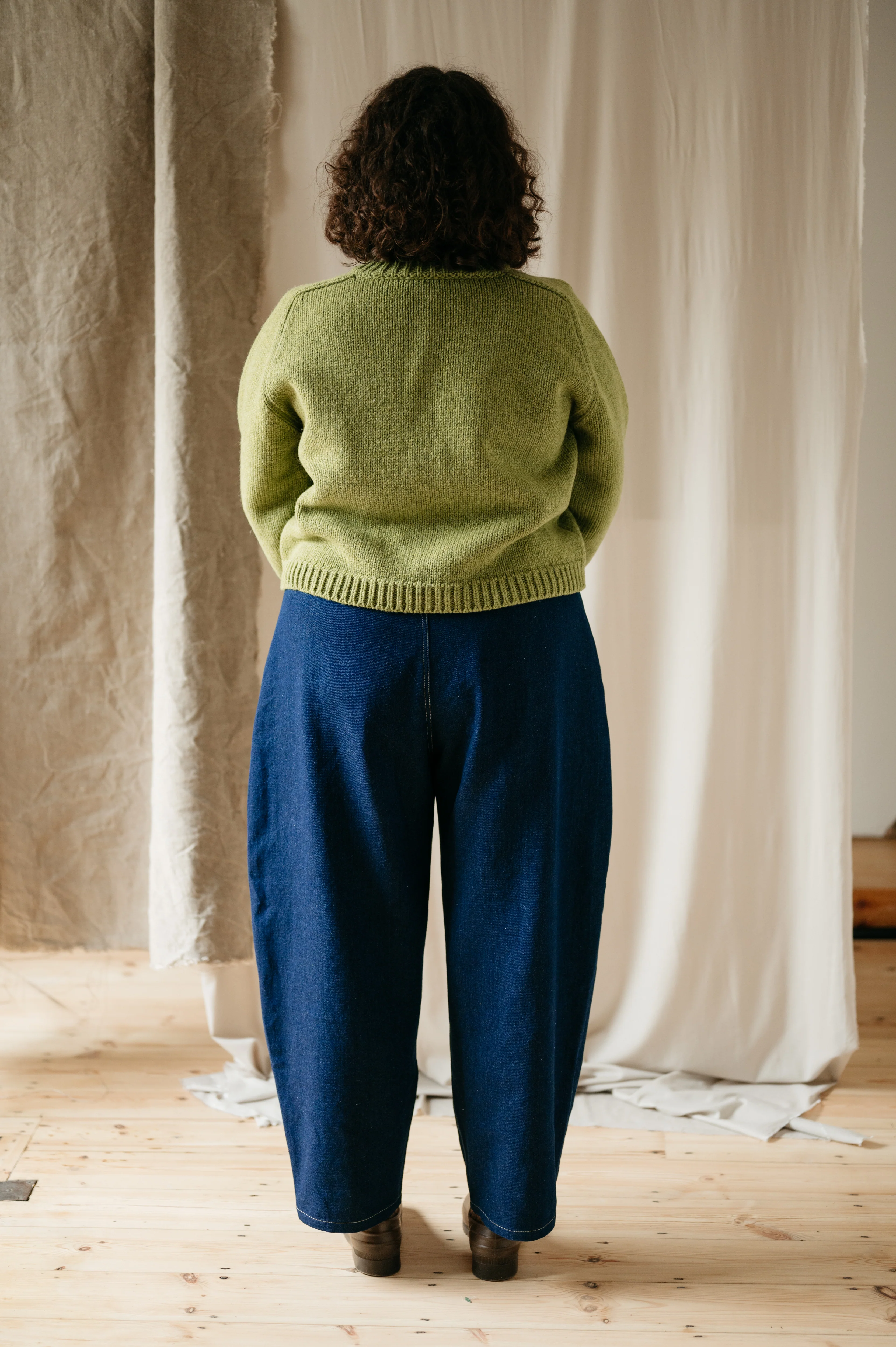 Atwin The Label - The Barrel Leg Trousers In Indigo Denim - Image 4