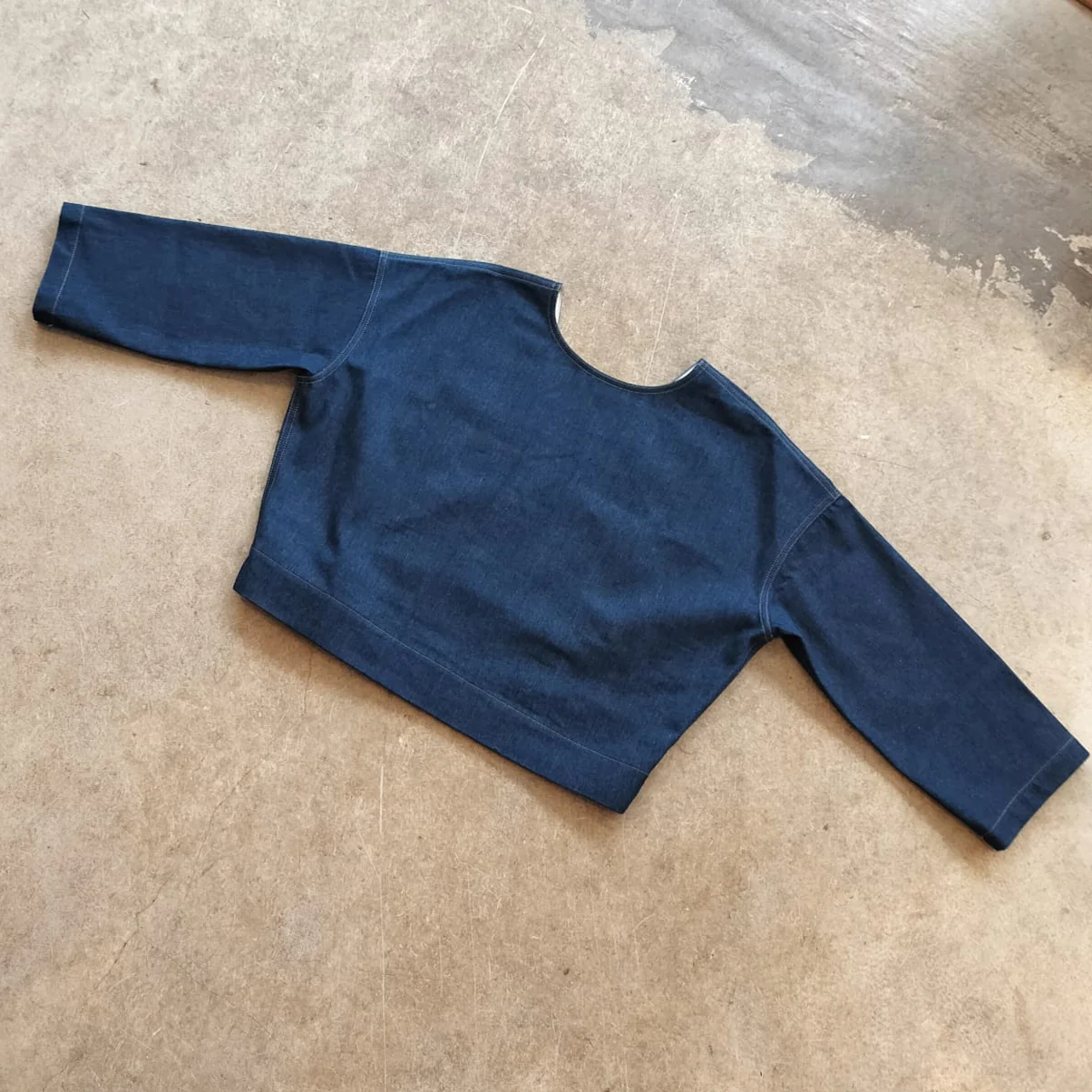 Atwin The Label - The Reversible Top In Indigo Denim - Image 8