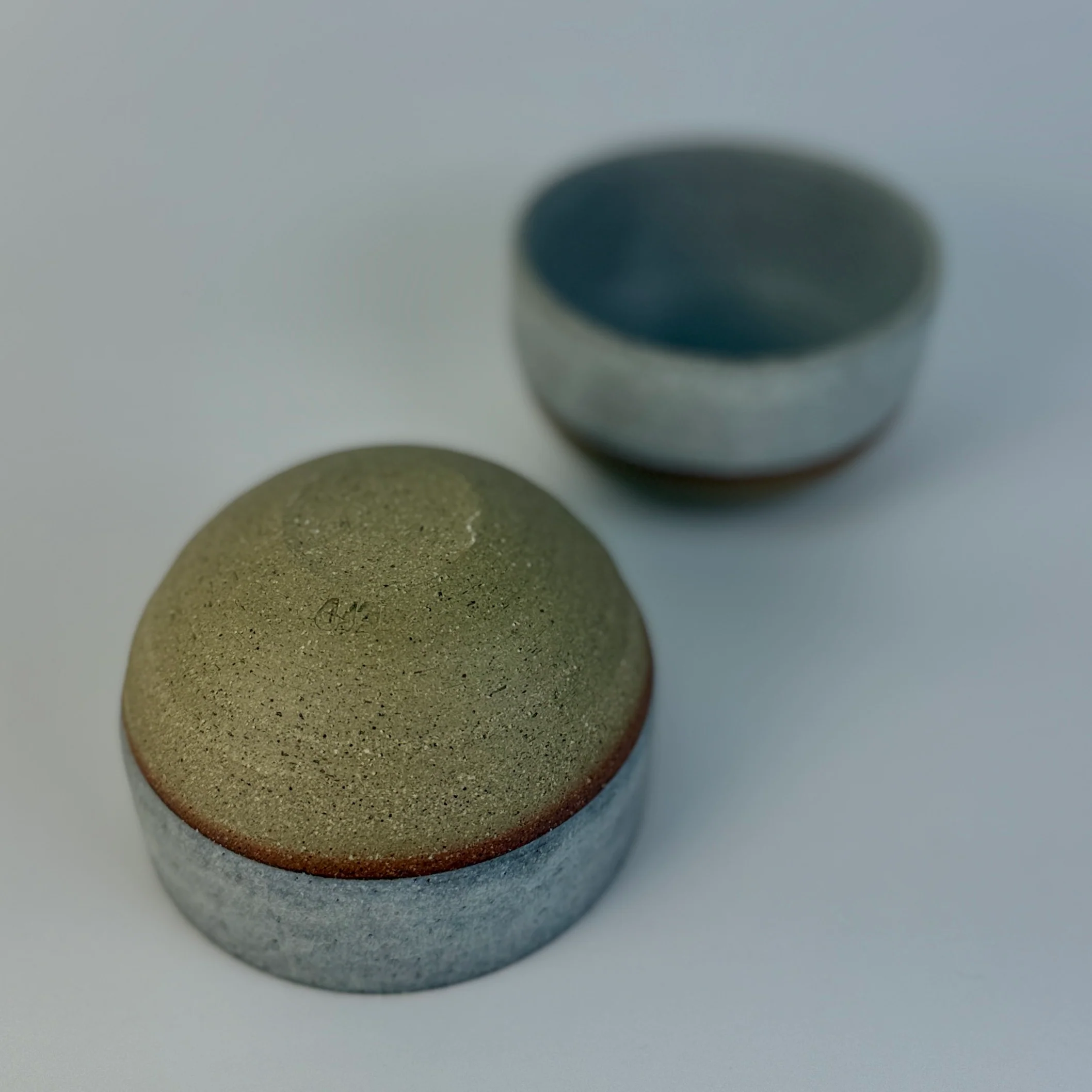 E F Davies Clay - Broth Bowl In Smoke Grey - Image 3